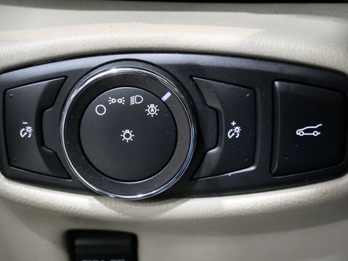 Used 2018 Lincoln MKX Reserve w/ Driver Assistance Package image 16