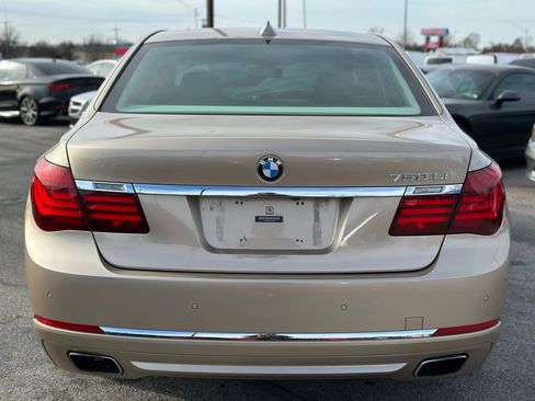 Used 2014 BMW 750Li w/ Executive Package image 7