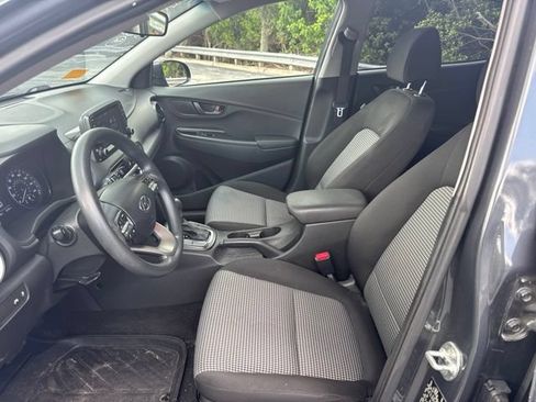 Used 2020 Hyundai Kona SE FWD image 8