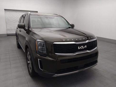 Used 2022 Kia Telluride EX w/ EX Premium Package FWD image 14