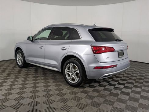 Used 2019 Audi Q5 2.0T Premium w/ Convenience Package image 3