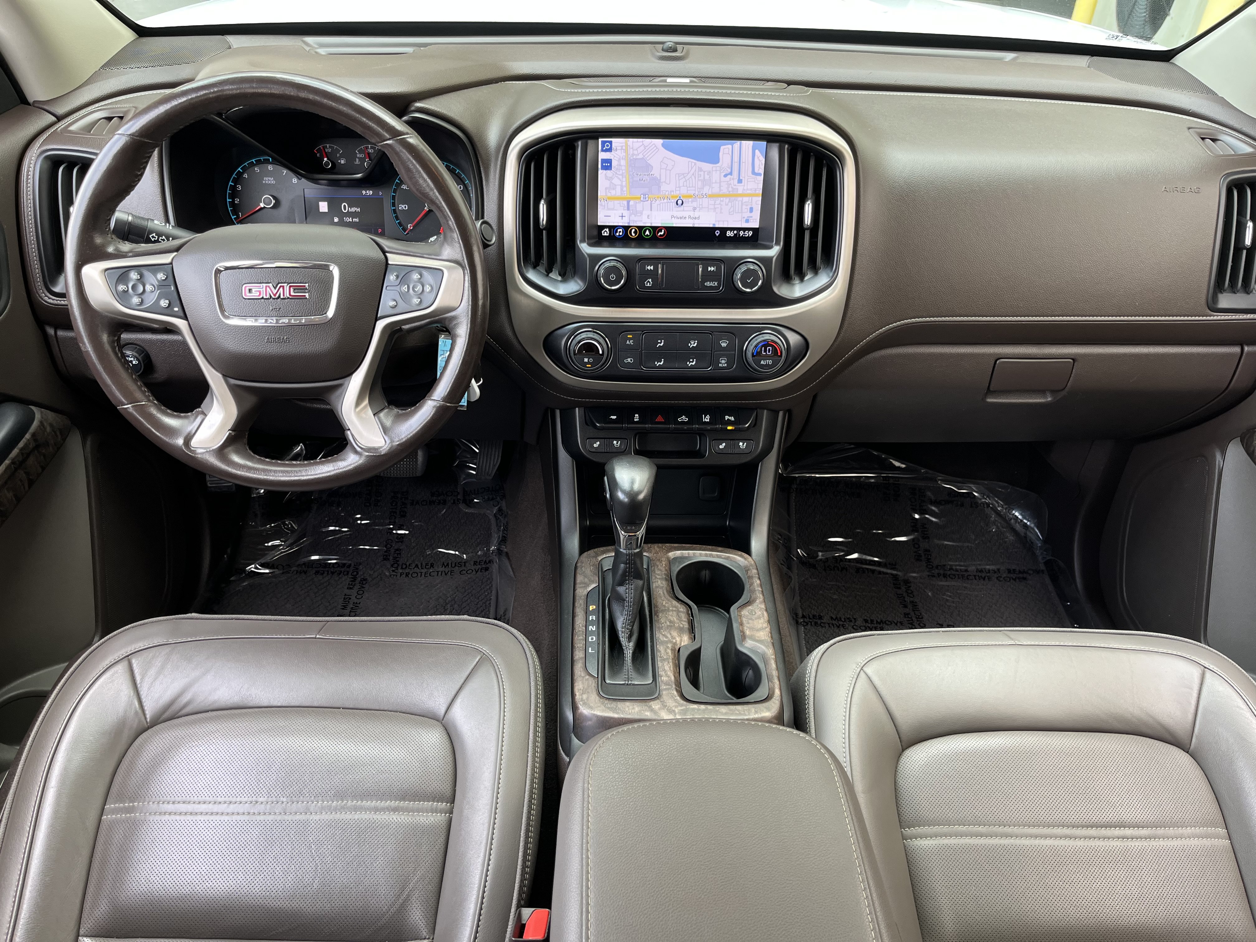 Used 2022 GMC Canyon Denali RWD image 16