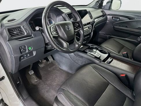 Certified 2022 Honda Pilot Black Edition image 24