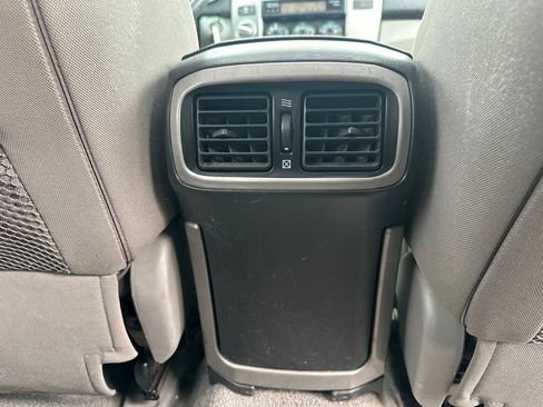 Used 2007 Toyota 4Runner SR5 AWD/4WD image 25