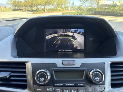 Used 2016 Honda Odyssey EX image 29