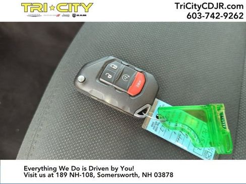 Used 2020 Jeep Gladiator Sport w/ Quick Order Package 24S image 37