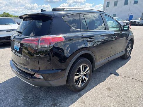 Used 2018 Toyota RAV4 XLE FWD image 3