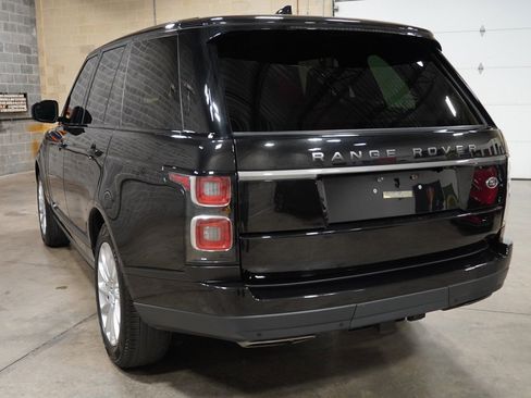 Used 2022 Land Rover Range Rover image 10
