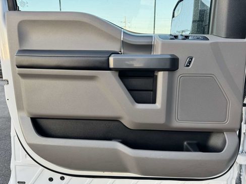 Used 2018 Ford F150 XLT w/ Equipment Group 302A Luxury image 24