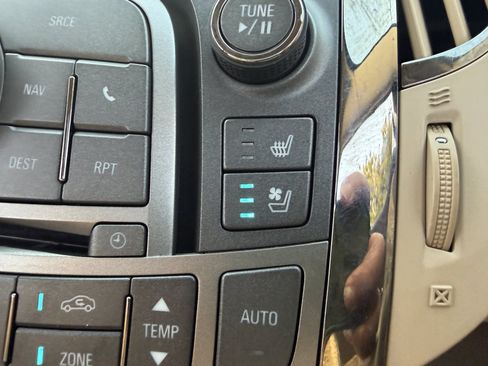 Used 2013 Buick LaCrosse Premium w/ Driver Confidence Package FWD image 33