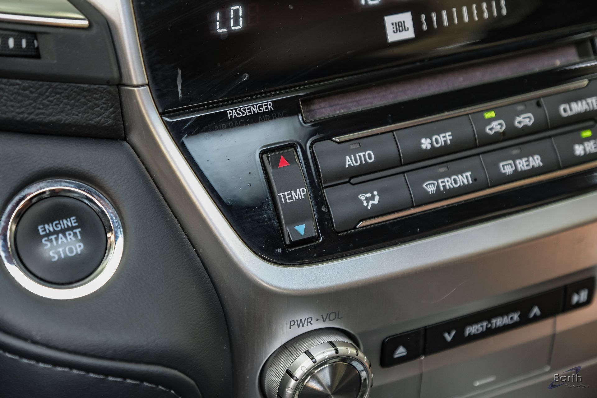 Used 2020 Toyota Land Cruiser AWD/4WD image 63