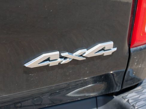 Used 2020 RAM 1500 Big Horn AWD/4WD image 9