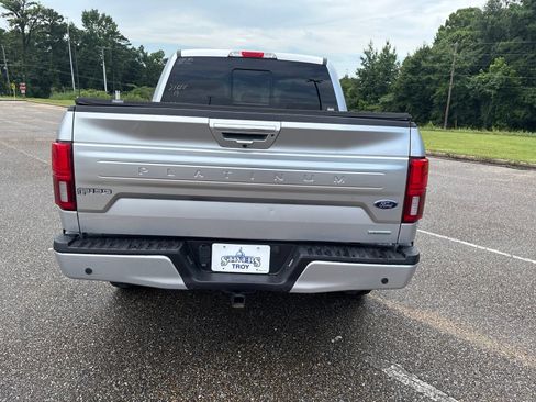 Used 2019 Ford F150 Platinum w/ Equipment Group 701A Luxury AWD/4WD image 4
