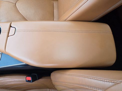 Used 2019 Toyota Avalon Limited FWD image 20