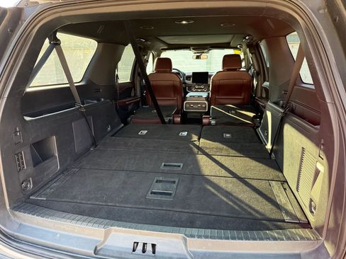 Used 2024 Ford Expedition Max Limited image 16