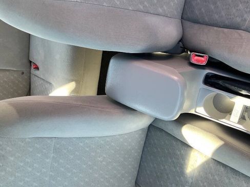 Used 2010 Toyota Corolla FWD image 4