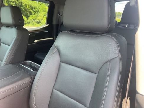 Used 2023 GMC Sierra 1500 SLT AWD/4WD image 6