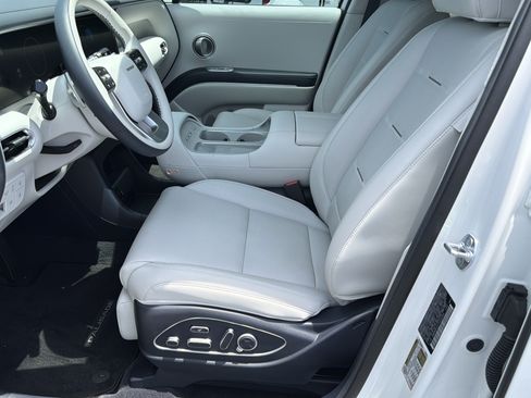 Used 2026 Hyundai Palisade Calligraphy FWD image 9