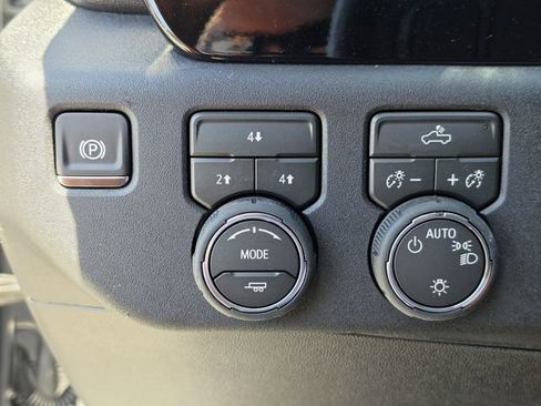 New 2026 Chevrolet Silverado 3500 LT AWD/4WD image 30