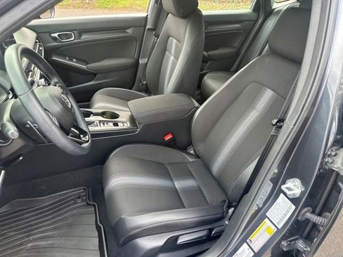 Used 2025 Honda Civic Sport image 32