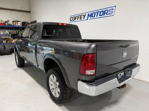 Used 2018 RAM 2500 Tradesman w/ Chrome Appearance Group AWD/4WD image 4