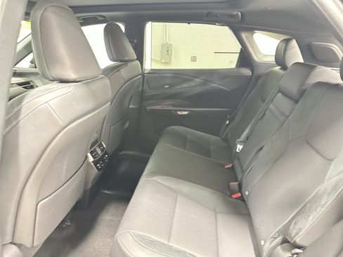 Certified 2024 Lexus RX 350 AWD w/ Convenience Package image 31