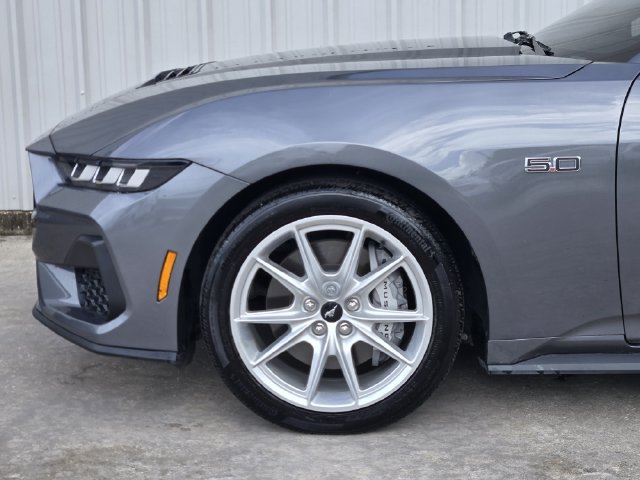 Used 2025 Ford Mustang GT Premium RWD image 11