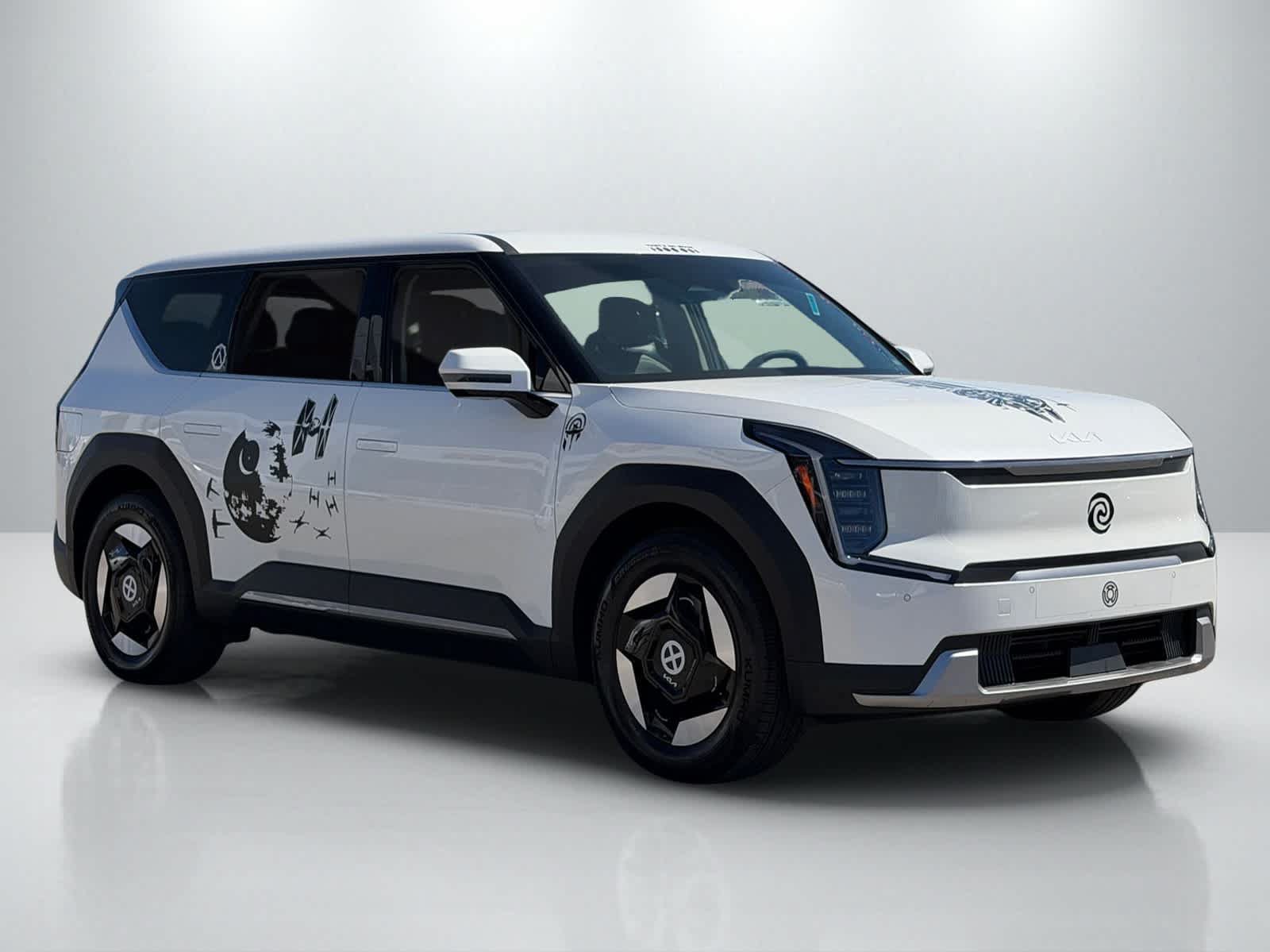 Used 2024 Kia EV9 Light Long Range RWD image 10