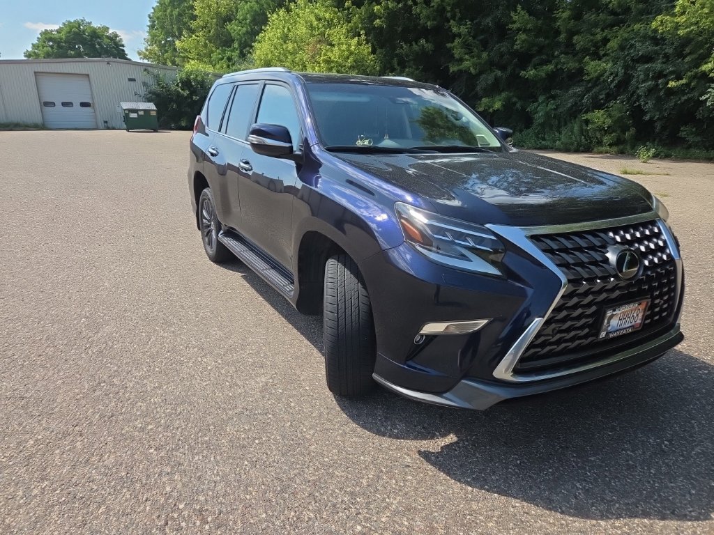 Used 2021 Lexus GX 460 Premium w/ Accessory Package AWD/4WD image 24