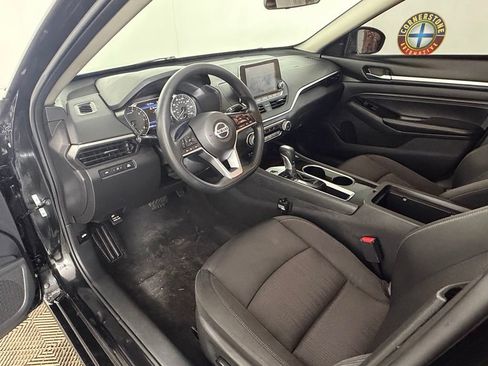 Used 2021 Nissan Altima 2.5 SV FWD image 13