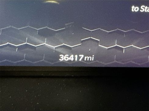 Used 2022 Jeep Compass Limited w/ (RED) Package image 5