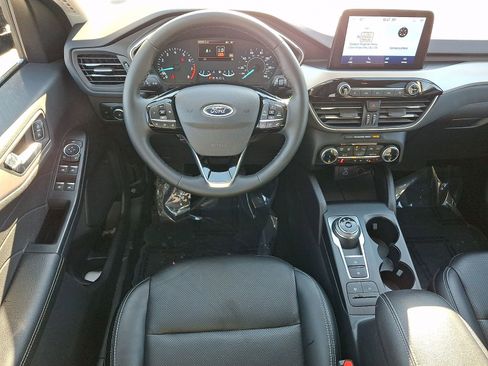 Used 2022 Ford Escape SEL image 12