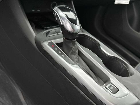 Certified 2024 Buick Envista Preferred w/ Convenience II Package image 23