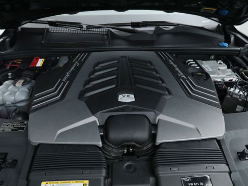 Used 2022 Lamborghini Urus AWD/4WD image 35