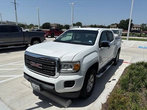 Used 2018 GMC Canyon 2WD Crew Cab w/ Convenience Package image 3