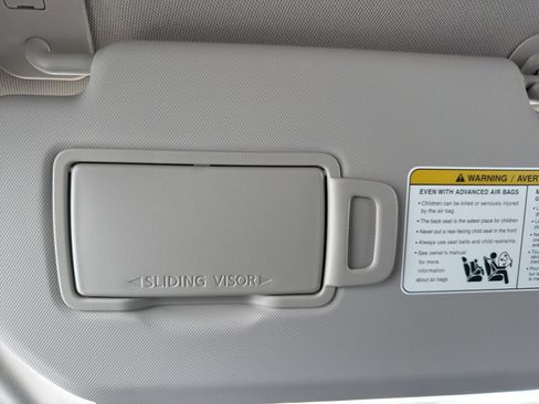 Certified 2023 Nissan Rogue SV image 23