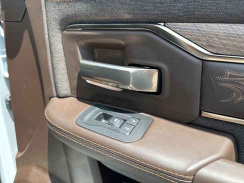 New 2025 RAM 2500 Limited image 27