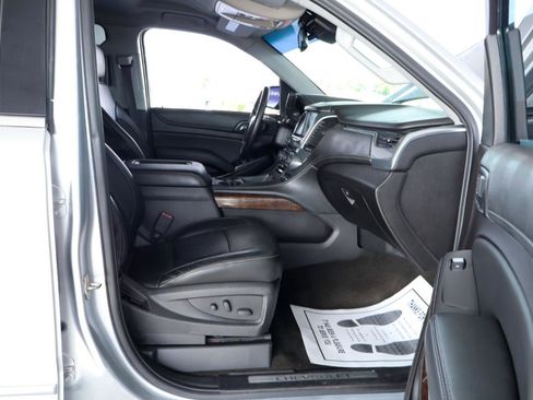 Used 2016 Chevrolet Tahoe LT w/ LT Signature Package RWD image 33