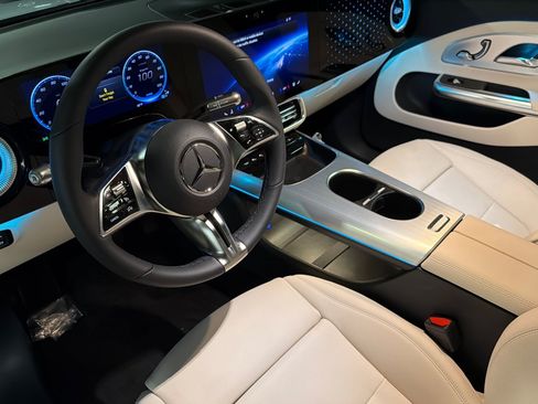New 2027 Mercedes-Benz CLA 250+ image 9