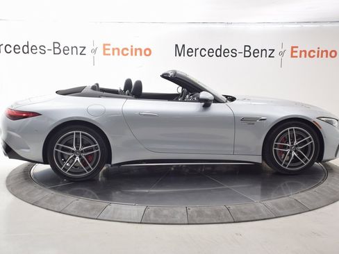 Used 2025 Mercedes-Benz SL 55 AMG 4MATIC image 8