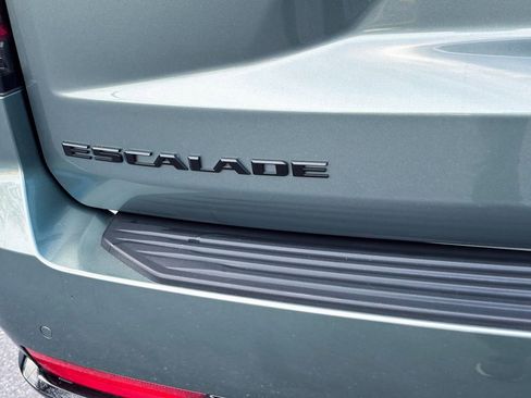 Used 2023 Cadillac Escalade Sport Platinum w/ LPO, ONYX Package image 10