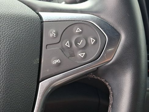 Used 2023 Chevrolet Traverse RS AWD/4WD image 24