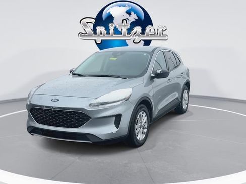 Used 2022 Ford Escape SE w/ Cold Weather Package image 4