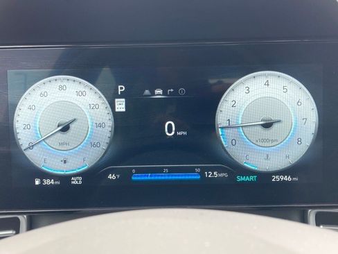 Used 2025 Hyundai Elantra SEL image 15