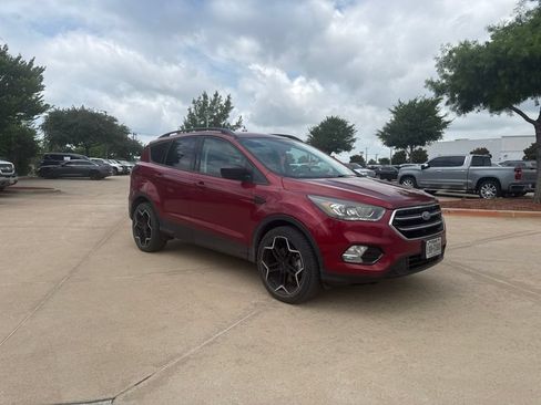 Used 2018 Ford Escape SE w/ SE Sport Appearance Package AWD/4WD image 7