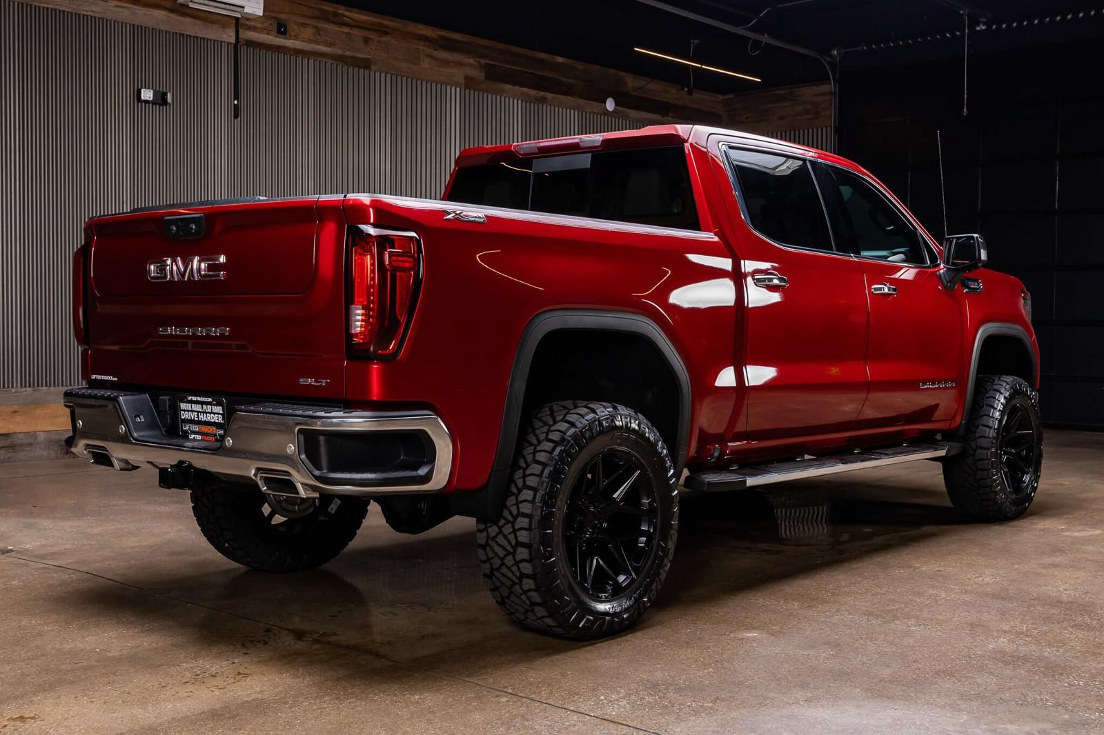 Used 2022 GMC Sierra 1500 SLT w/ SLT Premium Plus Package AWD/4WD image 10