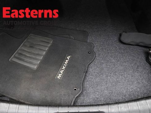 Used 2023 Nissan Maxima SV w/ Floor Mat Group FWD image 9