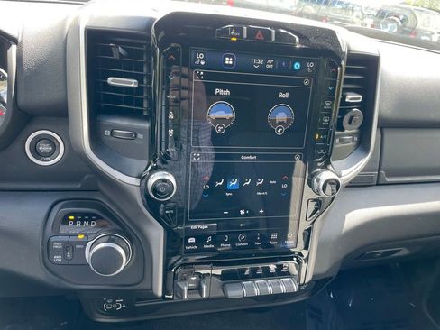 Used 2024 RAM 2500 Big Horn w/ Safety Group AWD/4WD image 16