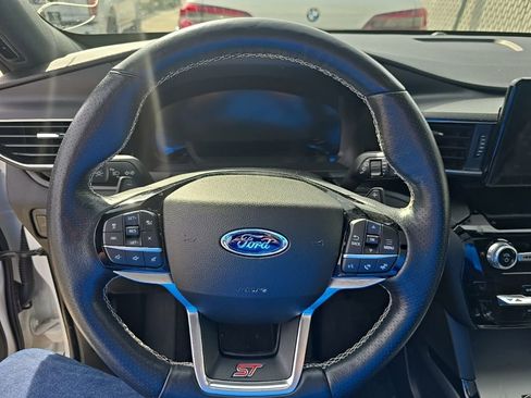 Used 2022 Ford Explorer ST w/ ST Street Pack image 15