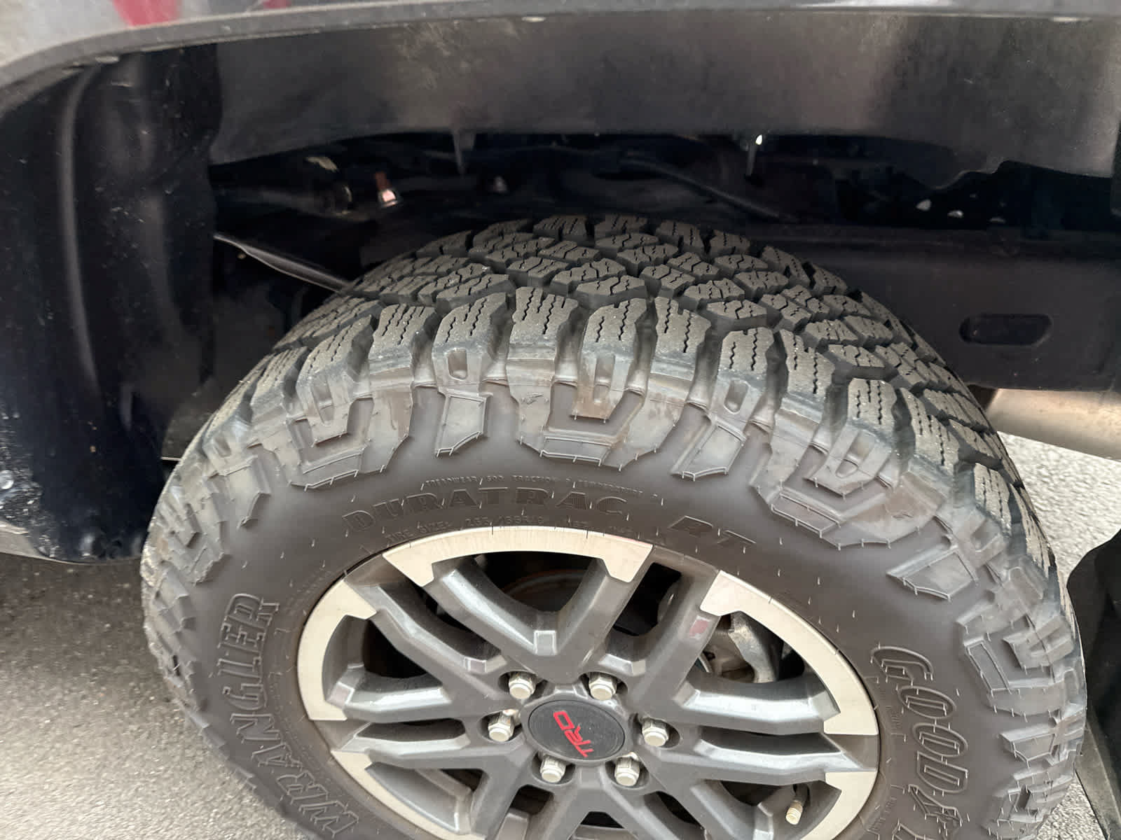 Used 2024 Toyota Tacoma TRD Sport AWD/4WD image 5